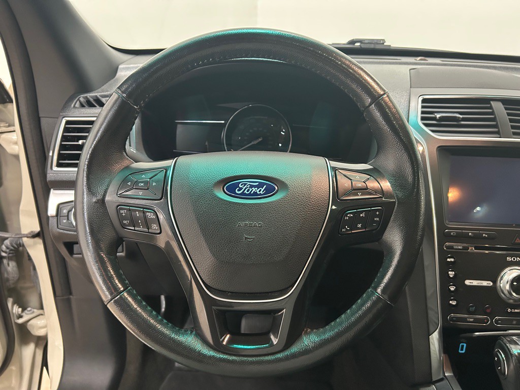 2018 Ford Explorer Image 16