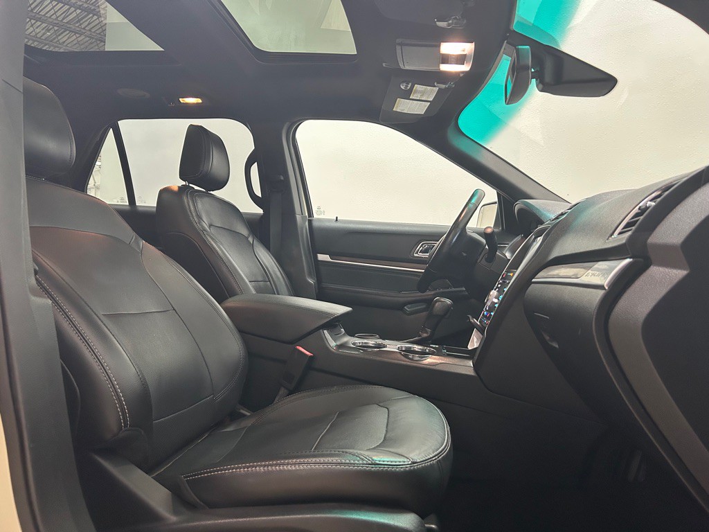 2018 Ford Explorer Image 31