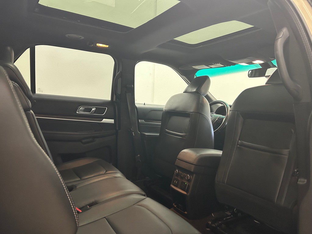 2018 Ford Explorer Image 36