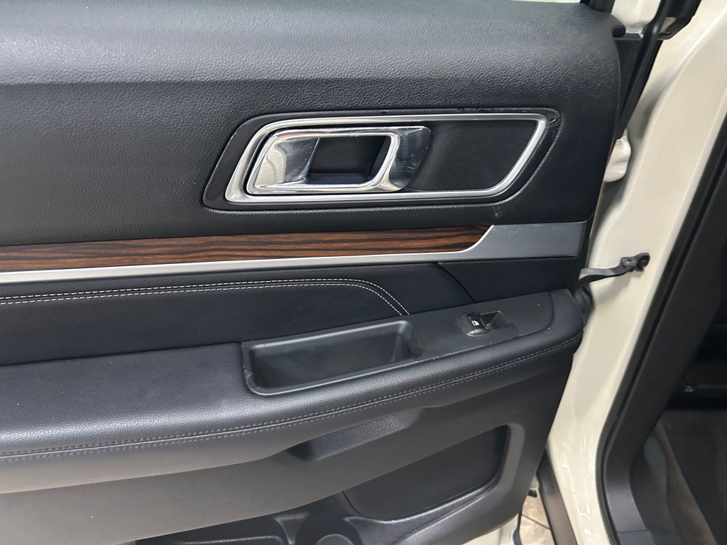 2018 Ford Explorer Image 39