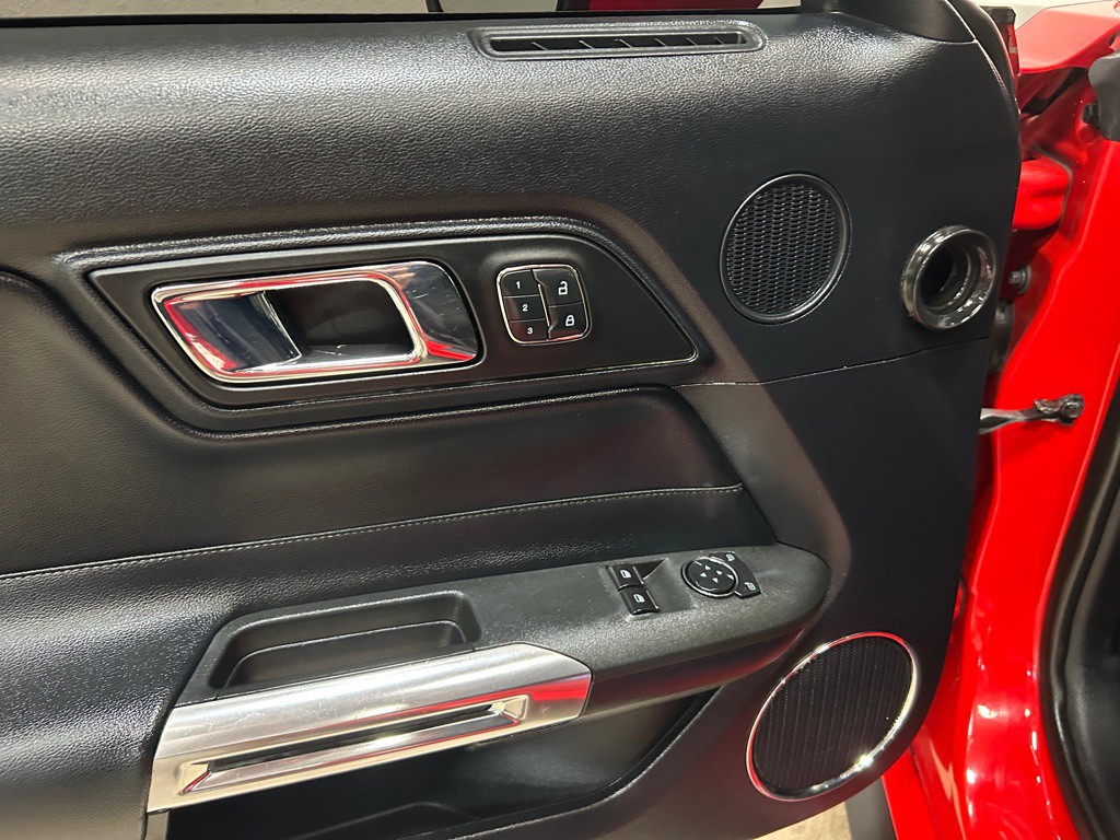 2016 Ford Mustang Image 15