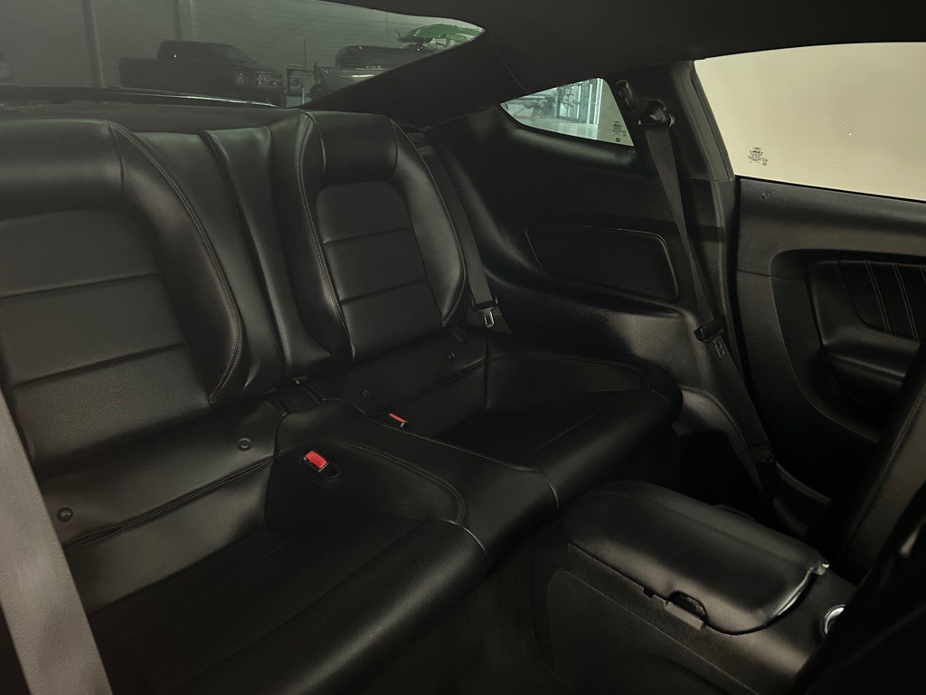 2016 Ford Mustang Image 33