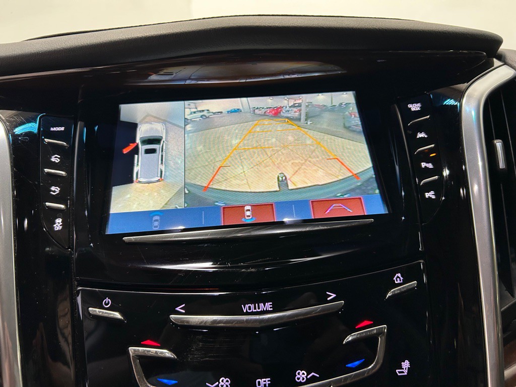 2019 Cadillac Escalade Image 24