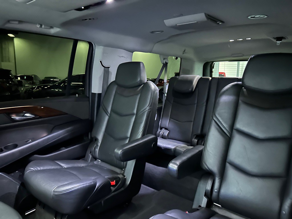 2019 Cadillac Escalade Image 34