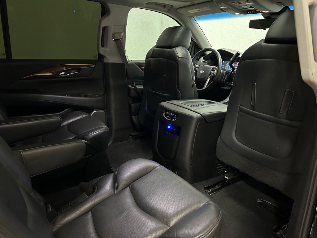 2019 Cadillac Escalade Image 37