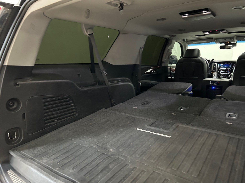 2019 Cadillac Escalade Image 40