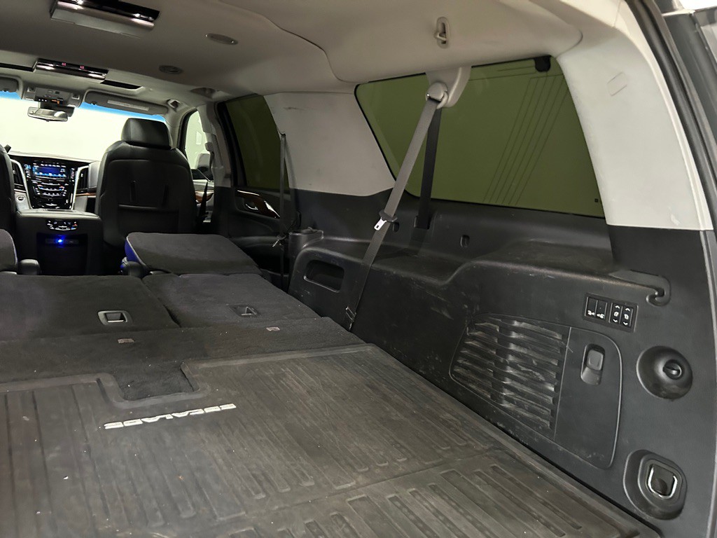 2019 Cadillac Escalade Image 41