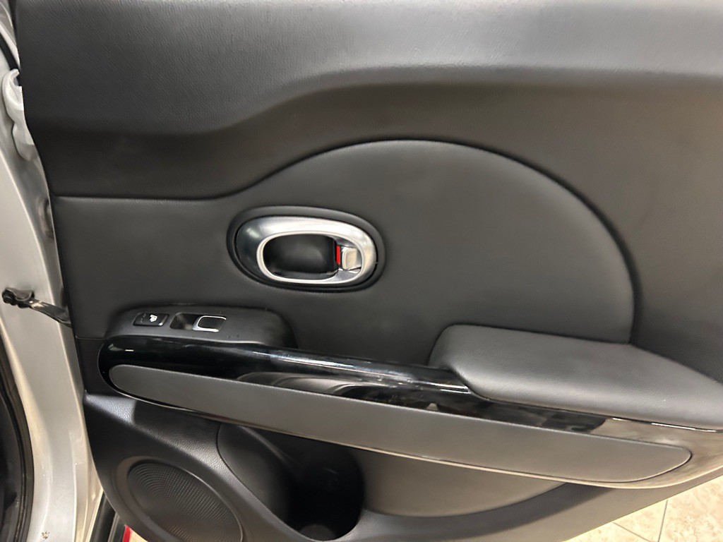 2018 Kia Soul Image 38
