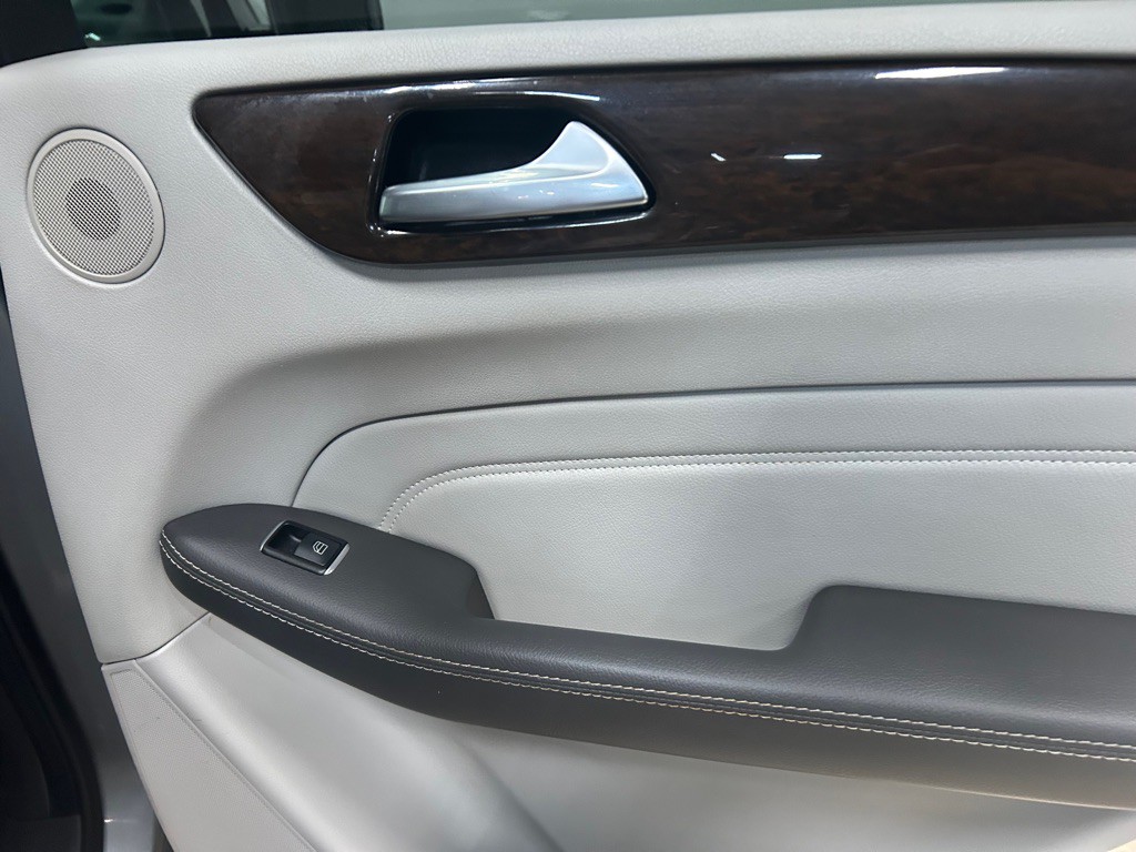 2015 Mercedes-Benz M-Class Image 29
