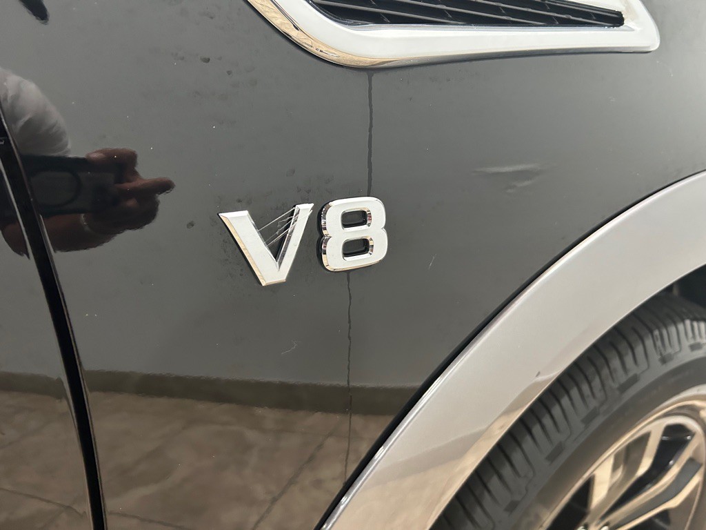 2017 Nissan Armada Image 11