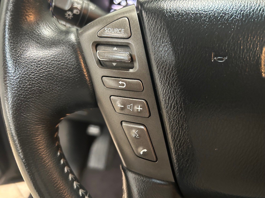 2017 Nissan Armada Image 19