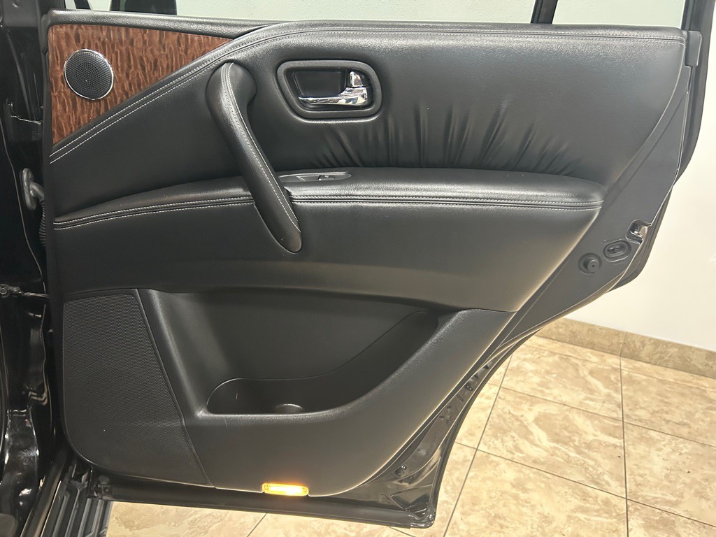 2017 Nissan Armada Image 36