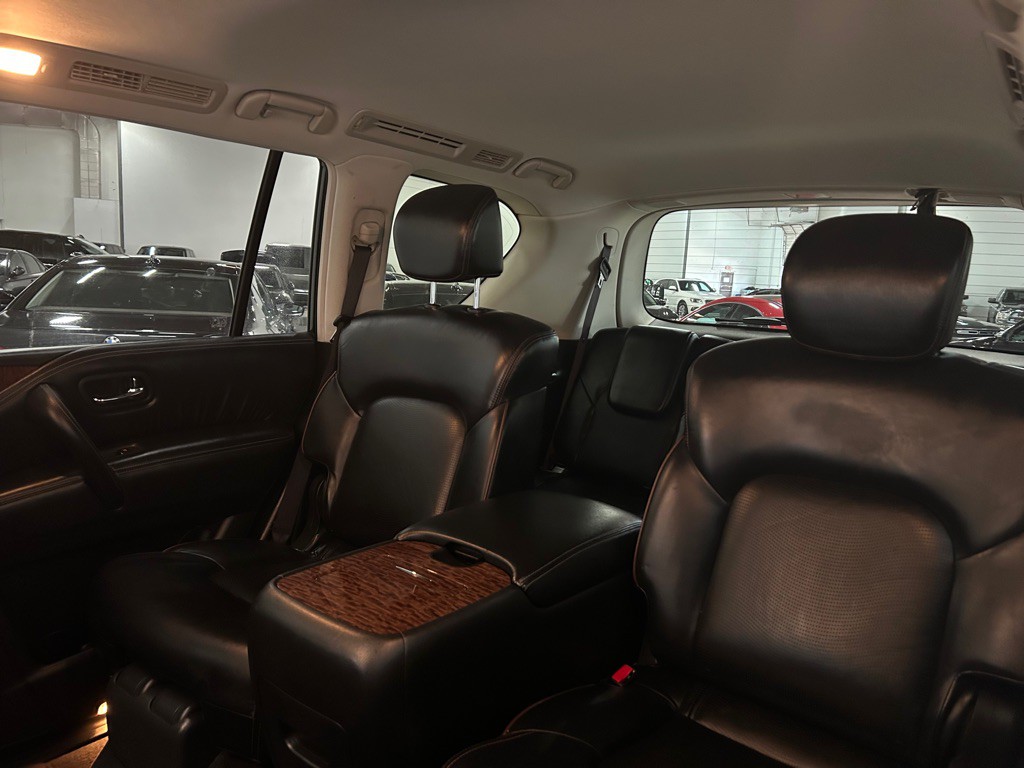 2017 Nissan Armada Image 38
