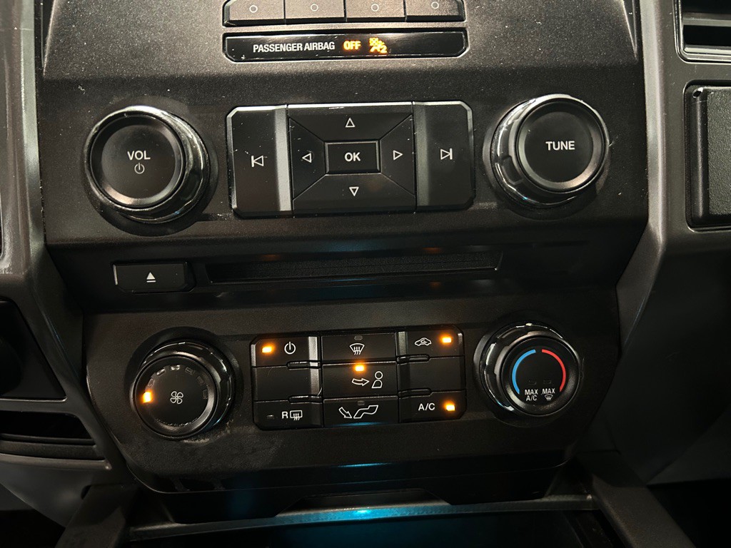 2017 Ford F-150 Image 25