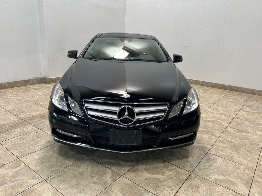 2012 Mercedes-Benz E-Class Image 3