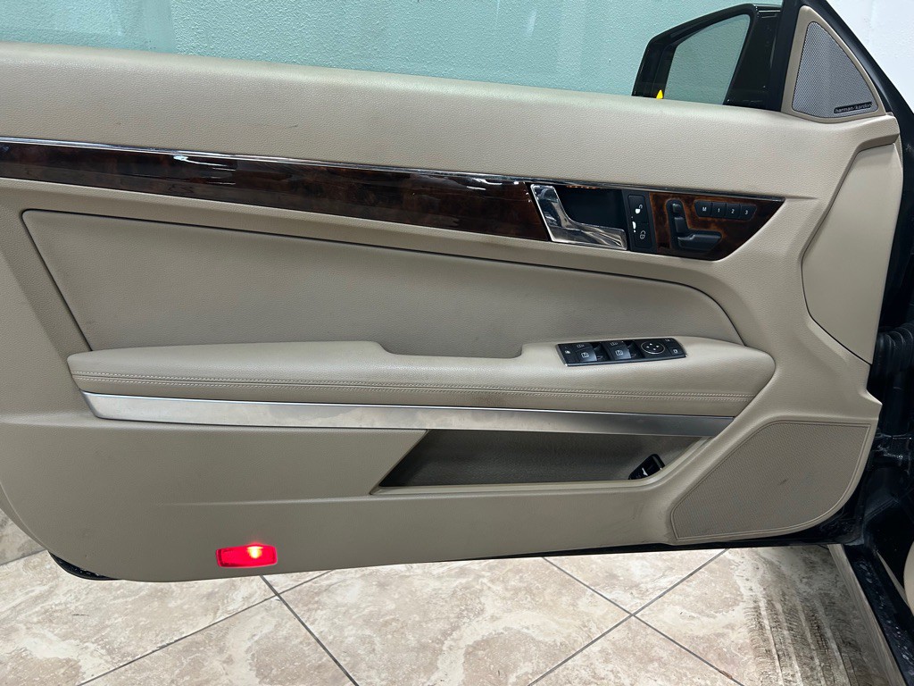 2012 Mercedes-Benz E-Class Image 14