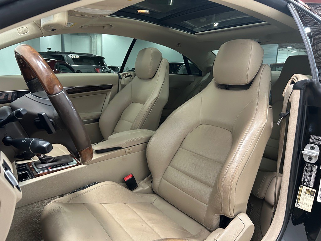 2012 Mercedes-Benz E-Class Image 26
