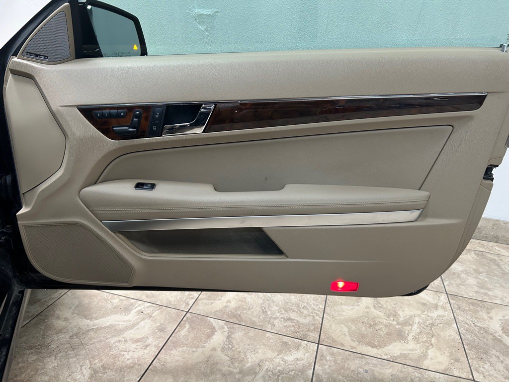 2012 Mercedes-Benz E-Class Image 27
