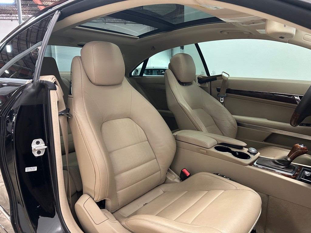 2012 Mercedes-Benz E-Class Image 30