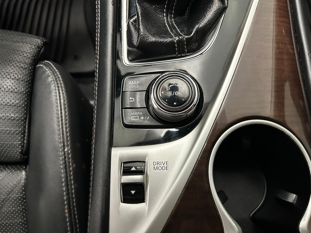 2017 INFINITI Q50 Image 25