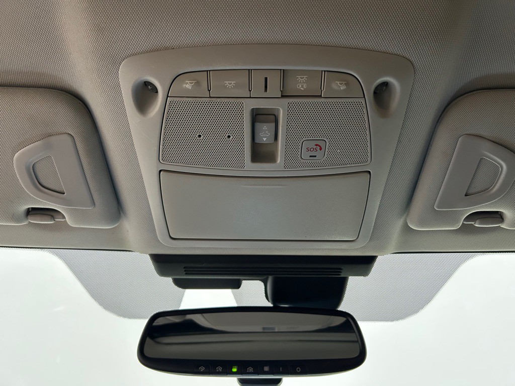 2017 INFINITI Q50 Image 27