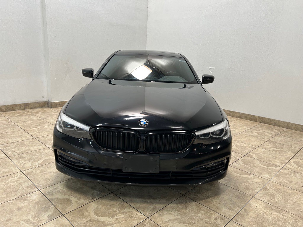 2018 BMW 5 Series Image 2