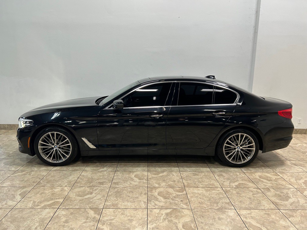 2018 BMW 5 Series Image 3