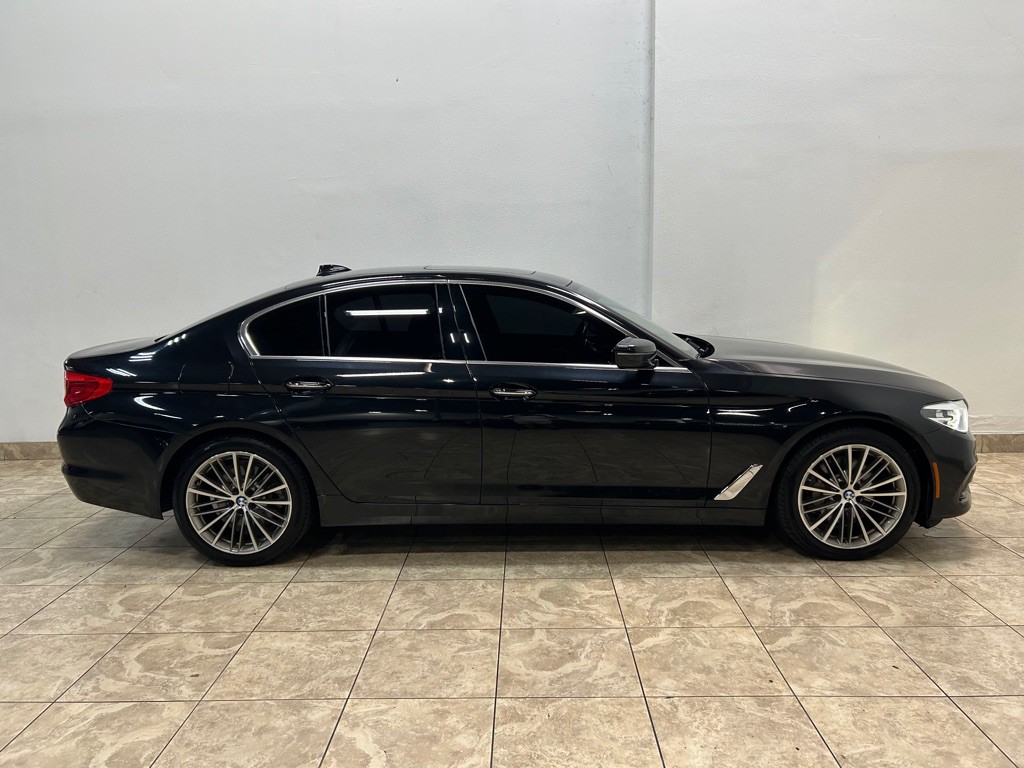 2018 BMW 5 Series Image 4