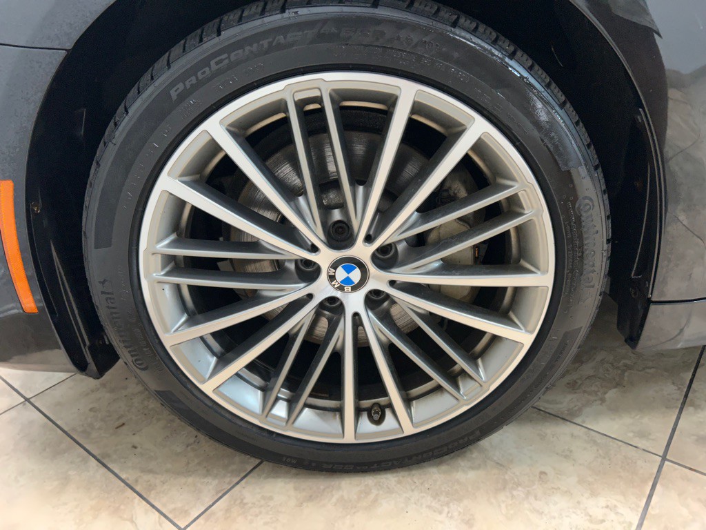 2018 BMW 5 Series Image 11