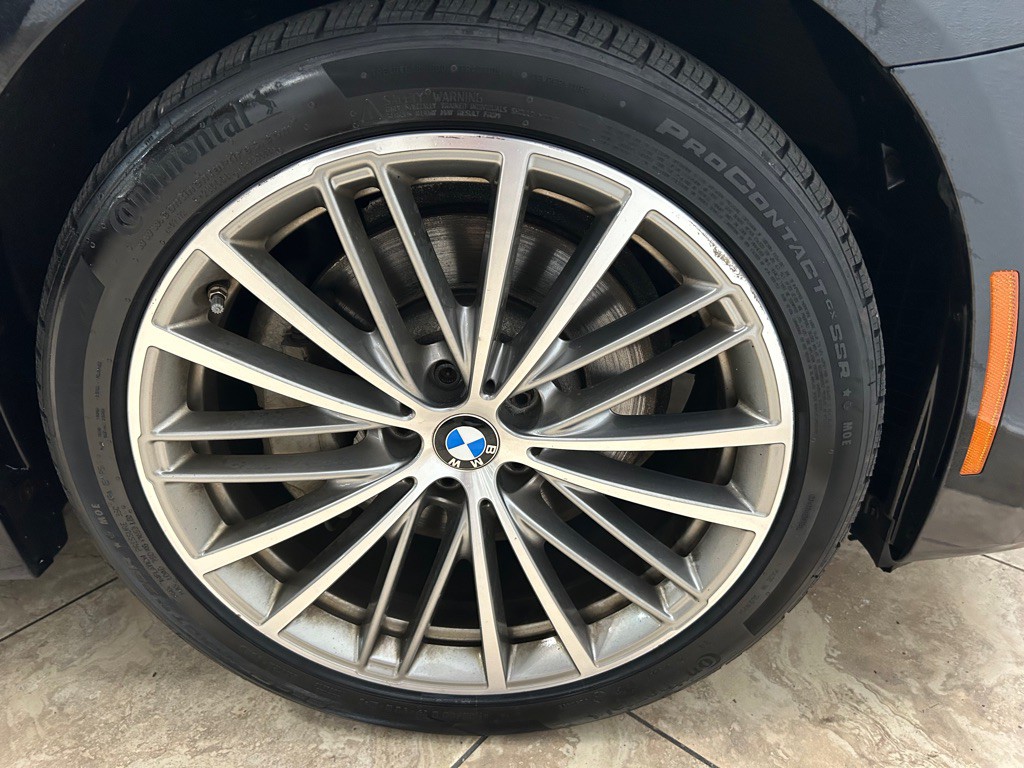 2018 BMW 5 Series Image 13