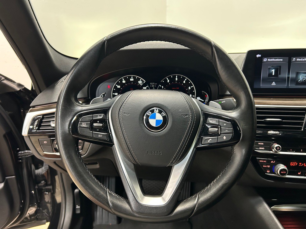 2018 BMW 5 Series Image 17