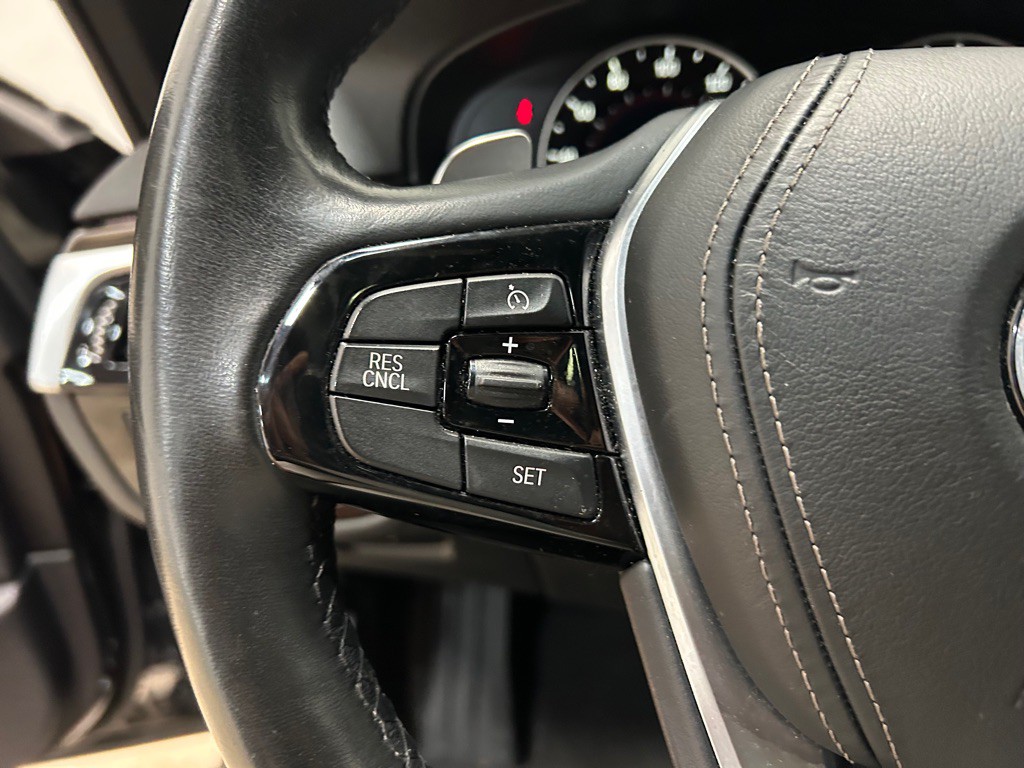 2018 BMW 5 Series Image 18