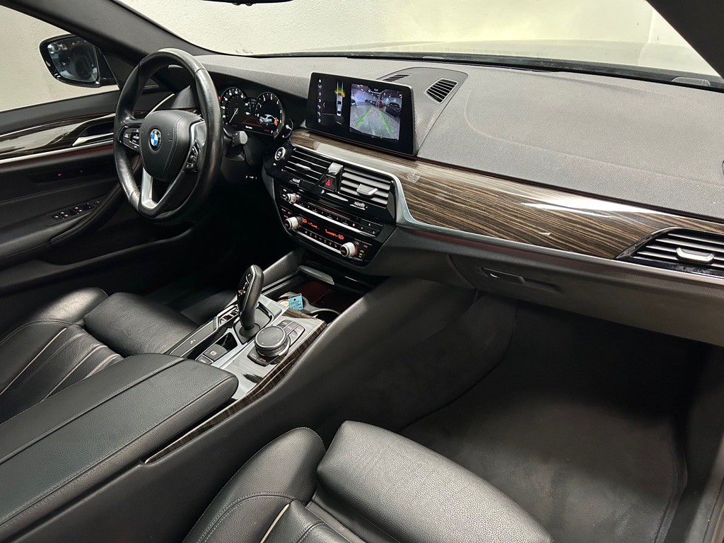 2018 BMW 5 Series Image 31