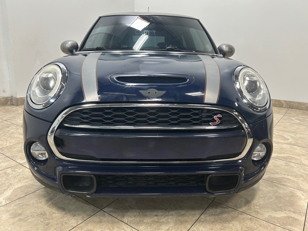 2017 MINI Cooper Image 4
