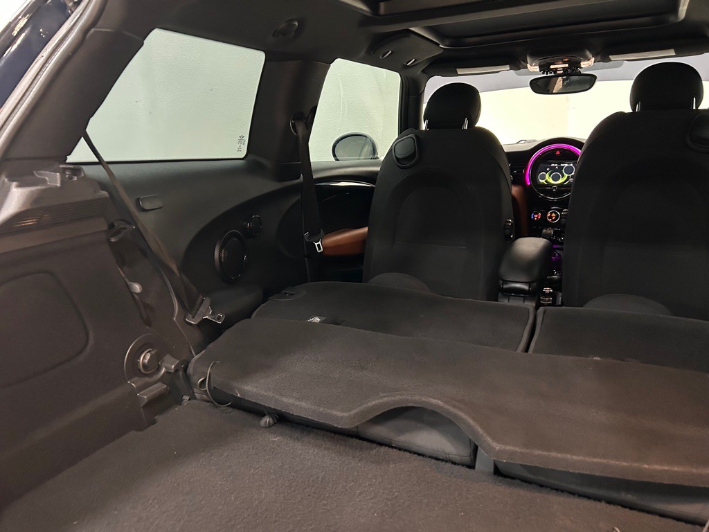 2017 MINI Cooper Image 35