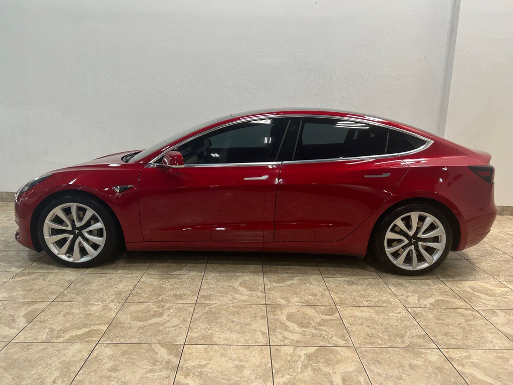 2018 Tesla Model 3 Image 3