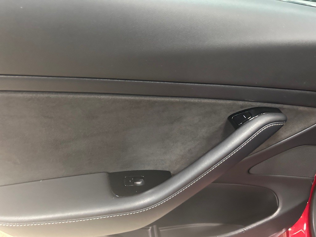 2018 Tesla Model 3 Image 25