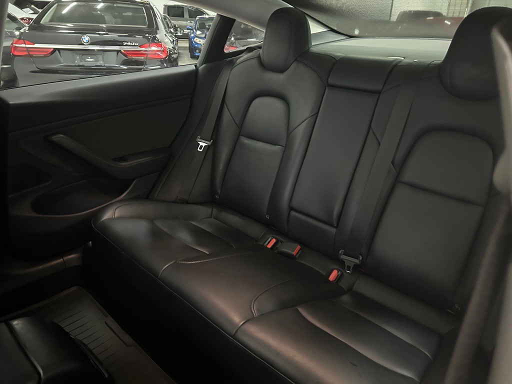 2018 Tesla Model 3 Image 27