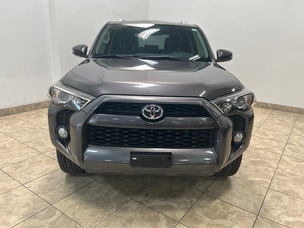 2016 Toyota 4Runner Image 3