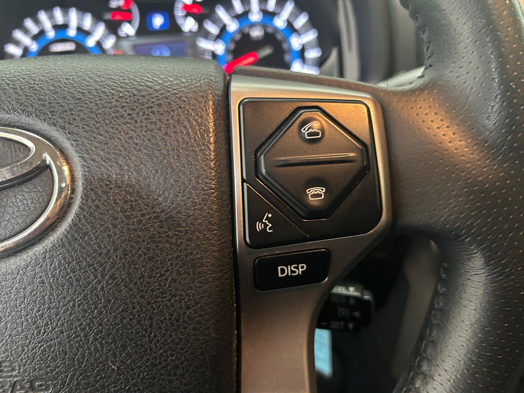 2016 Toyota 4Runner Image 22