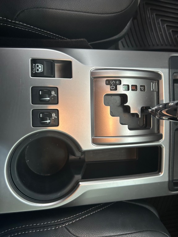 2016 Toyota 4Runner Image 23
