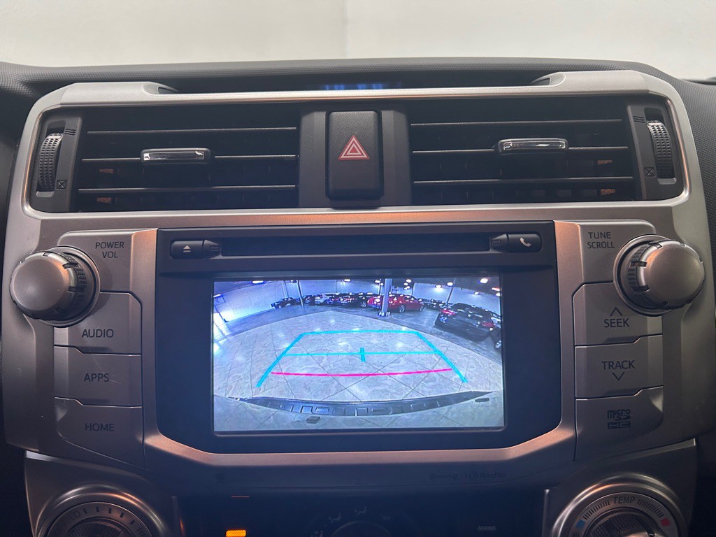 2016 Toyota 4Runner Image 24