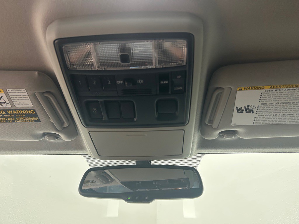 2016 Toyota 4Runner Image 27