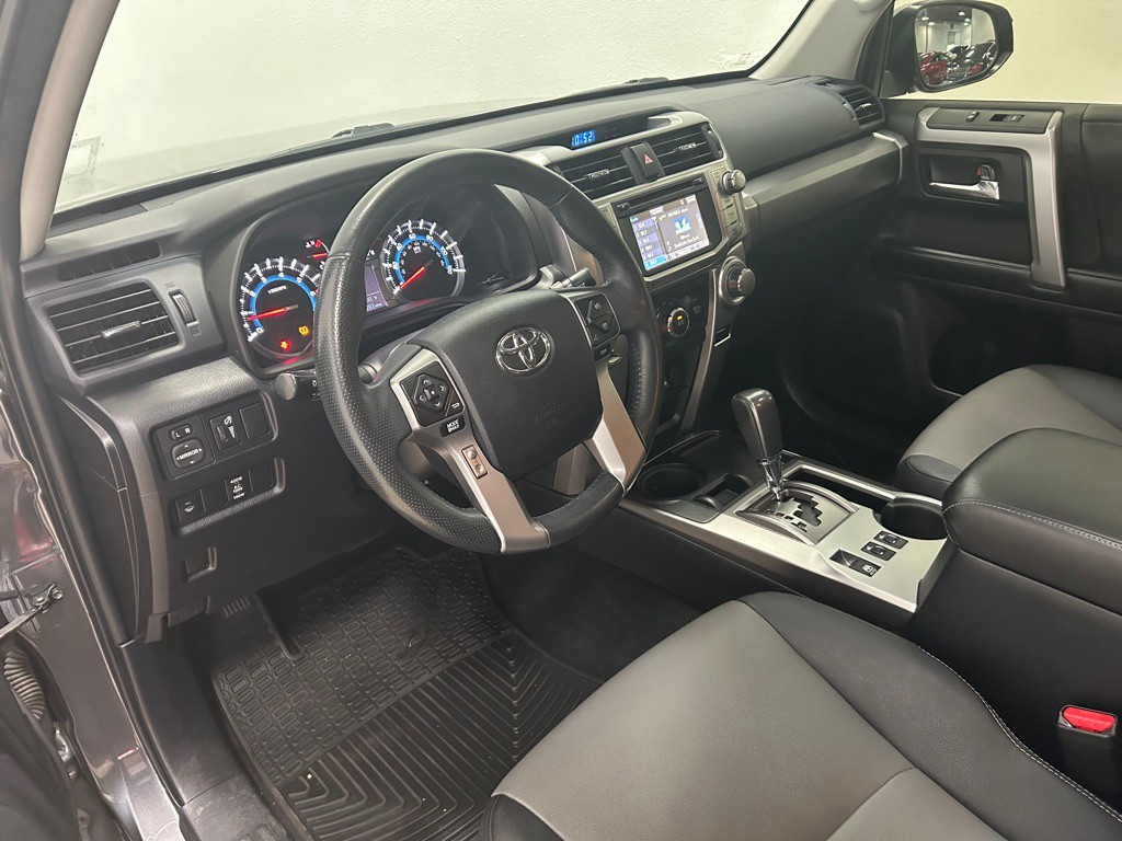 2016 Toyota 4Runner Image 28