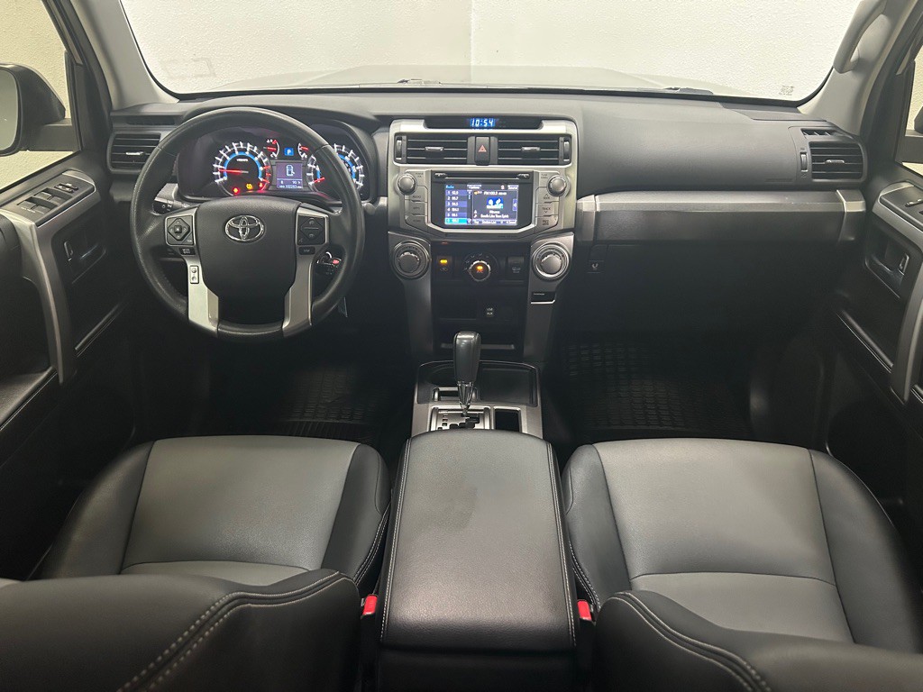2016 Toyota 4Runner Image 34