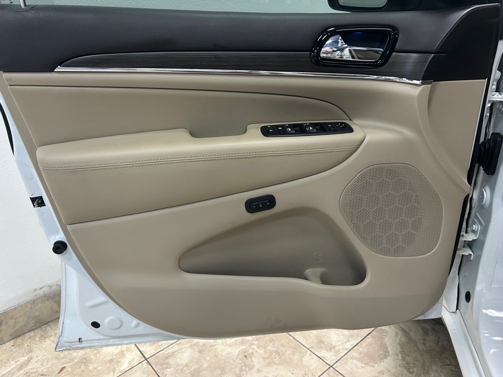 2020 Jeep Grand Cherokee Image 15