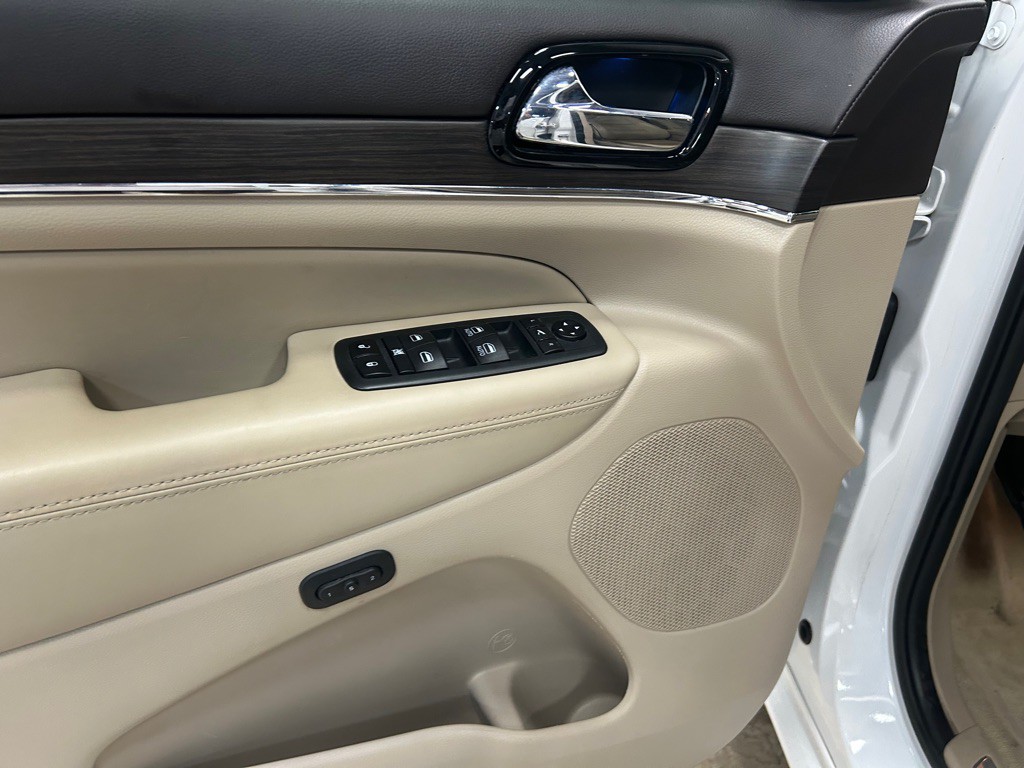 2020 Jeep Grand Cherokee Image 16