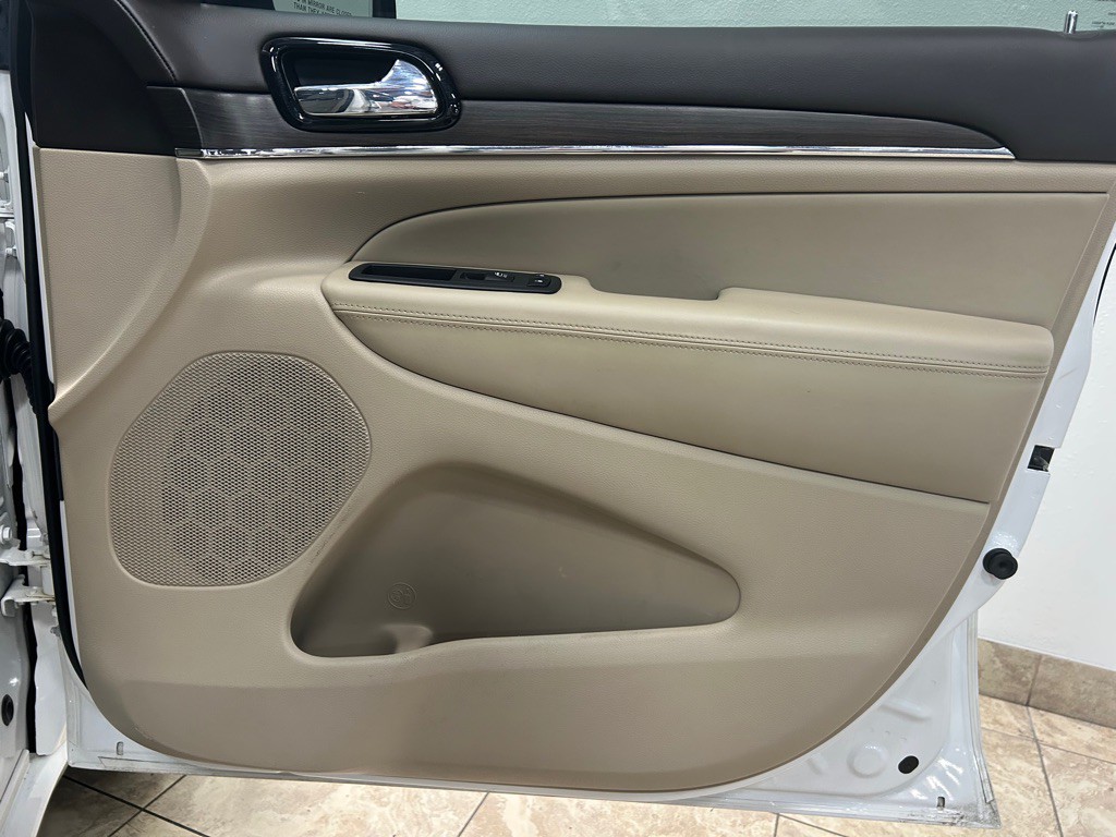 2020 Jeep Grand Cherokee Image 30