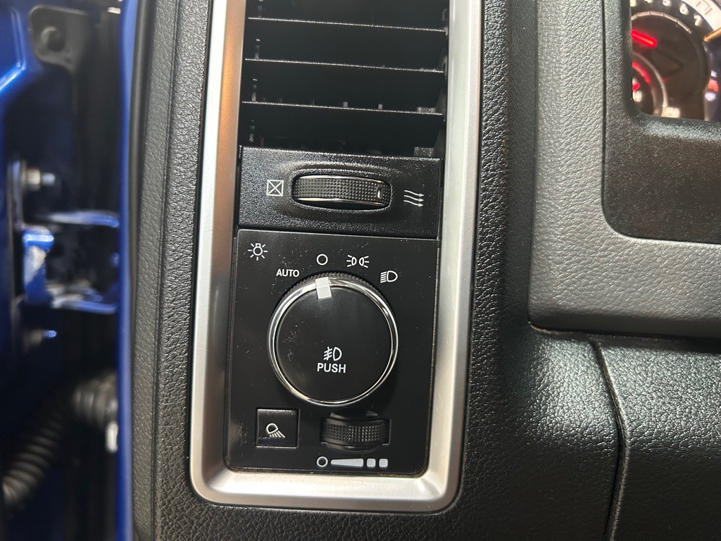 2015 RAM 1500 Image 19