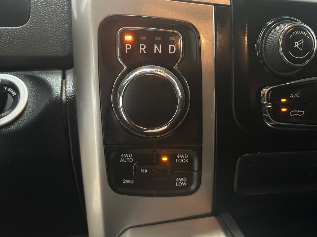 2015 RAM 1500 Image 24